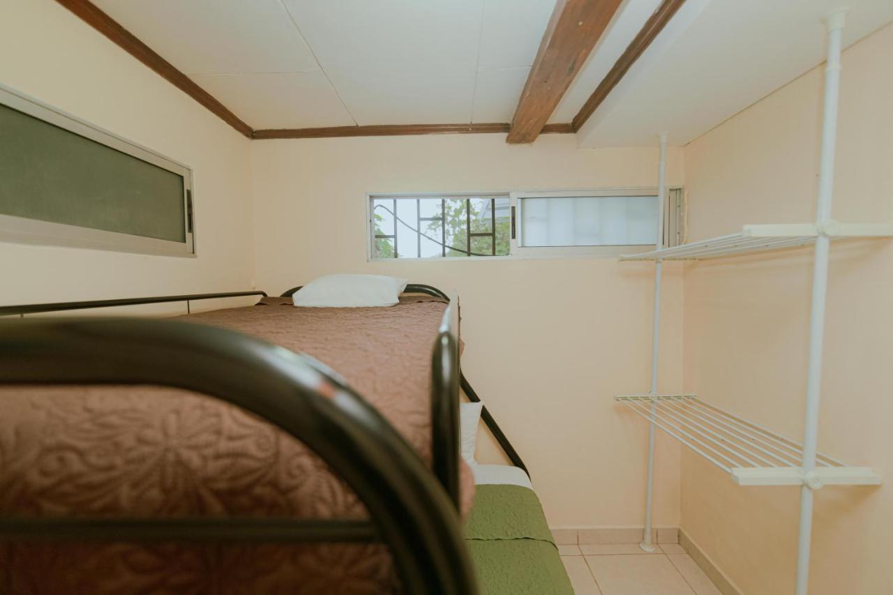 Quepos Inn 외부 사진